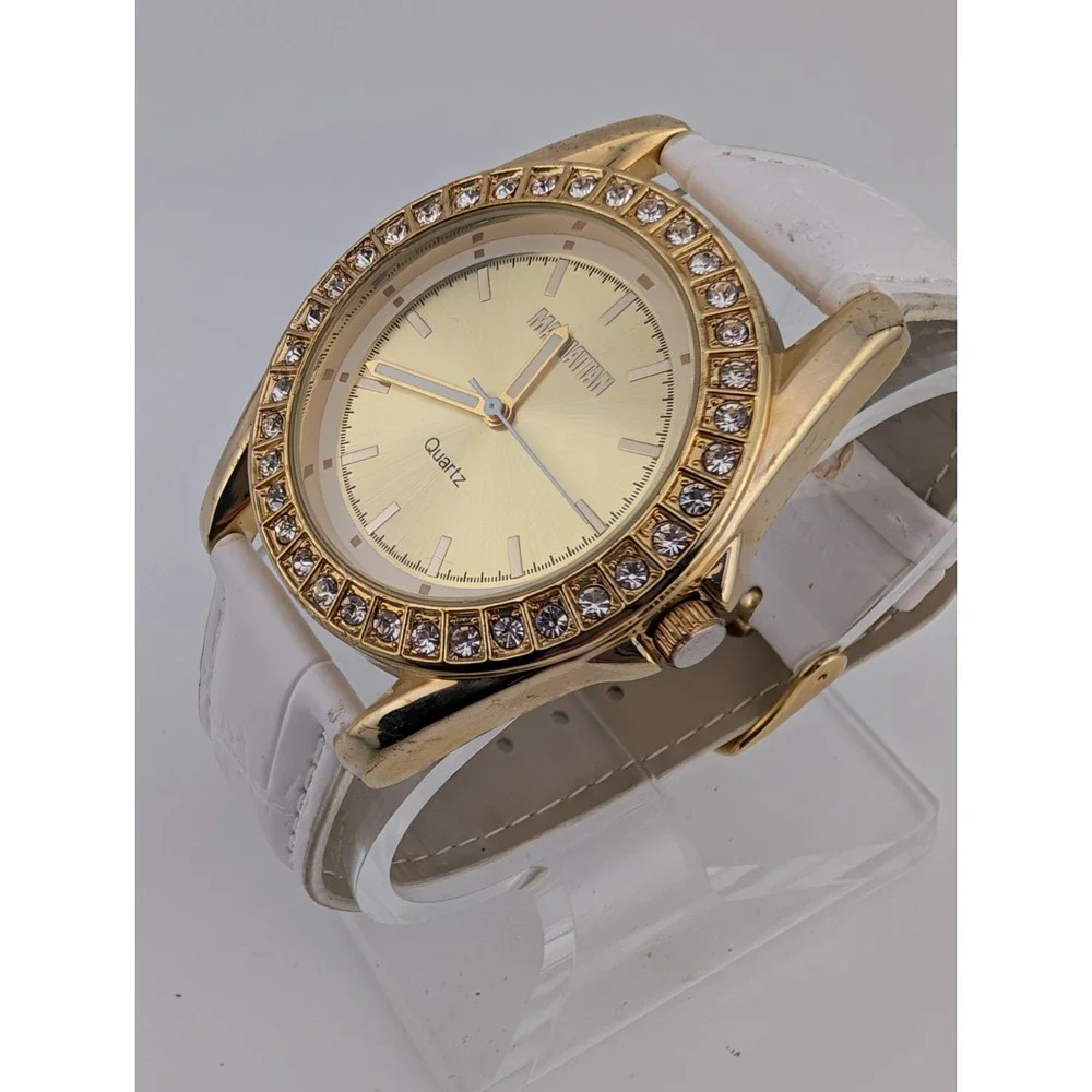 Manhattan by Croton Watch Women 40mm Case Pave Bezel White Band- New Battery‎